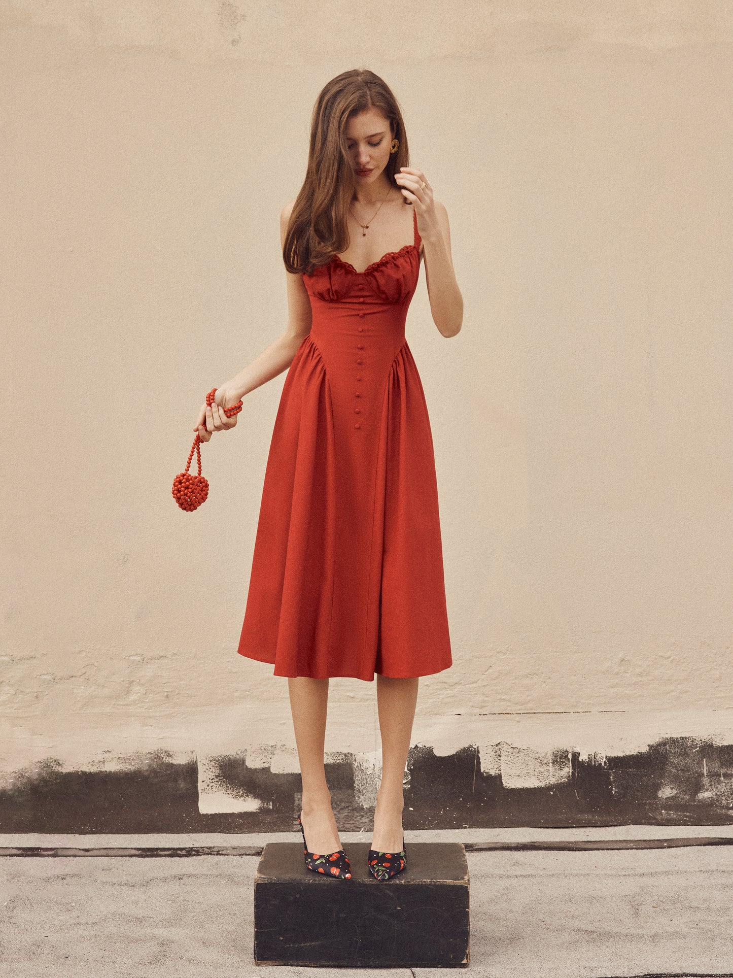 Cider Vestido Maxi Acampanado con Escote en U y Cordones