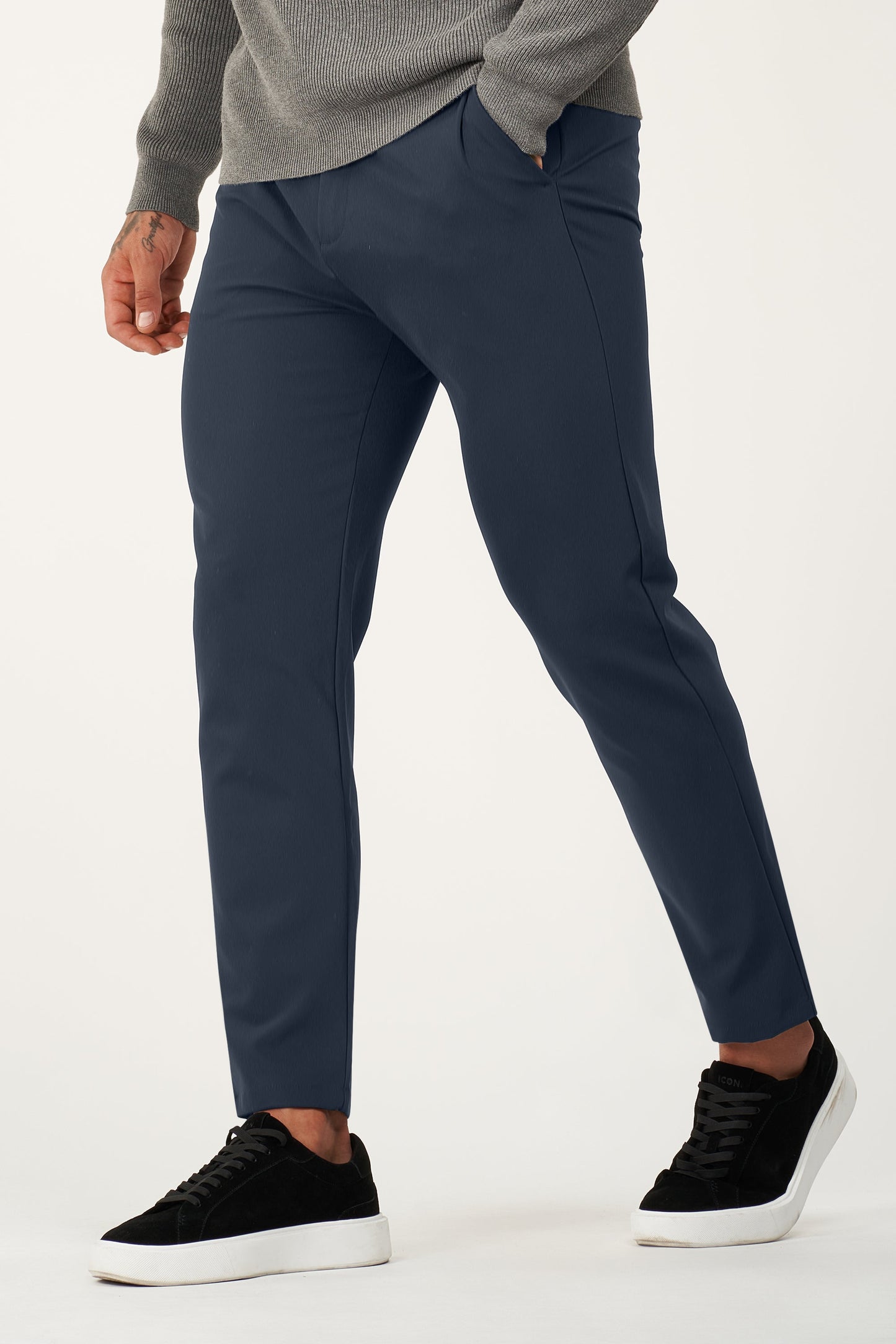 https://cdn.shopify.com/s/files/1/0938/3513/3255/files/1HALFBODYBOTTOM_Navy_3bb7ad2f-c953-499b-a165-254ce32e8ca5.jpg?v=1771289397