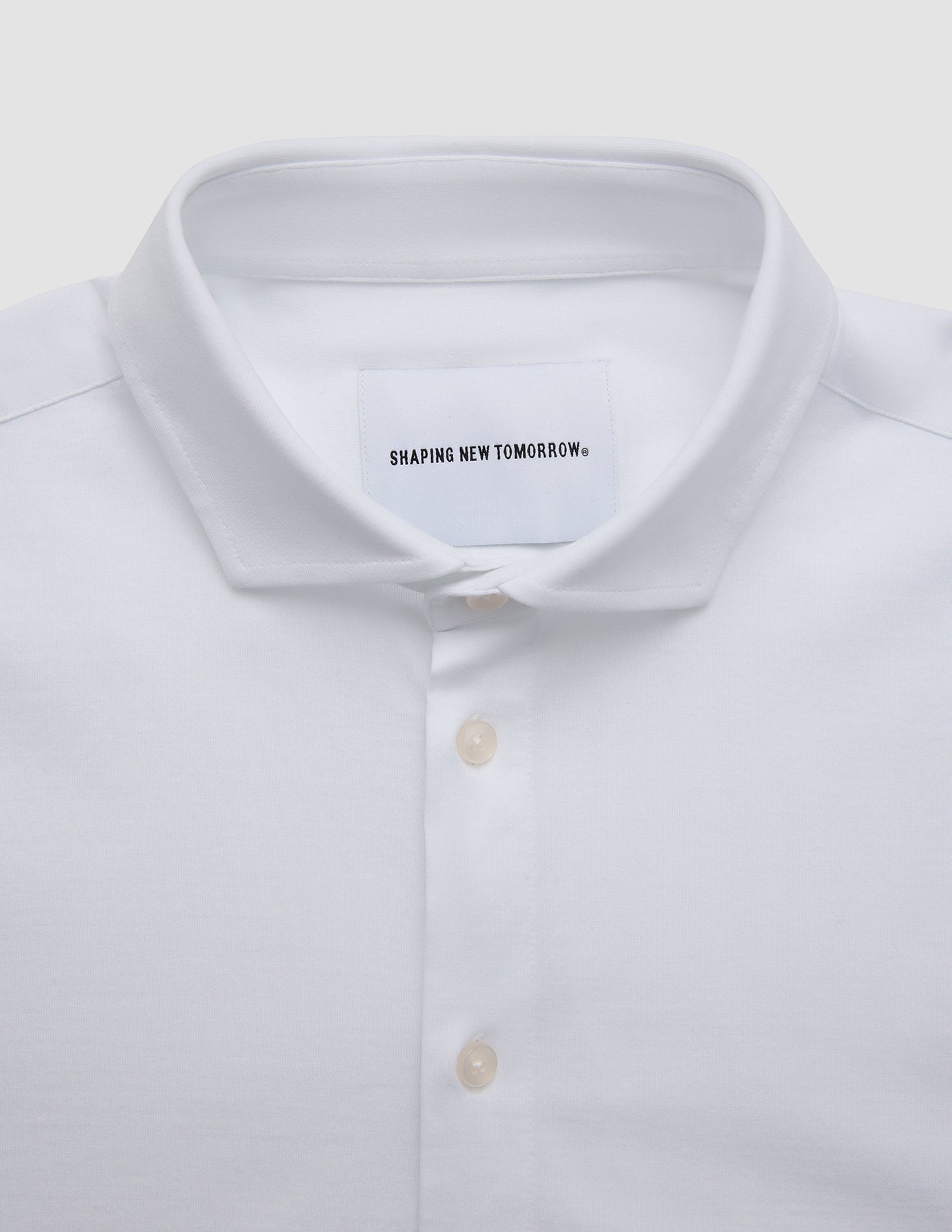 https://cdn.shopify.com/s/files/1/0938/3513/3255/files/ClassicShirt_White_6_efb5db27-62ad-4d59-acad-af0691d7217d.jpg?v=1770074234